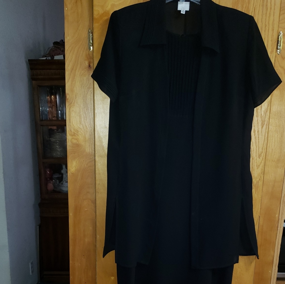 Black Dress 👗 Size 14
